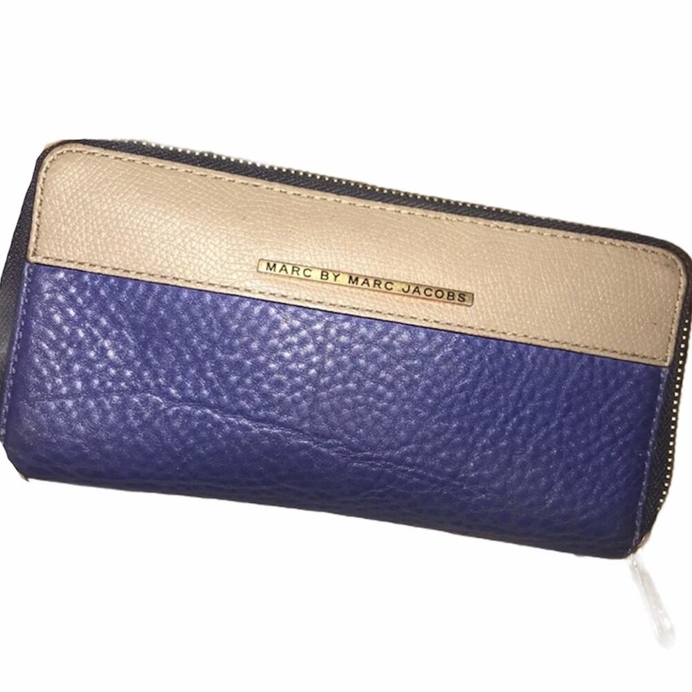 Marc by Marc Jacobs blue colorblock wallet